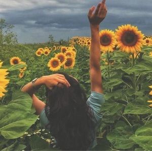 Meet your Posher, Morales